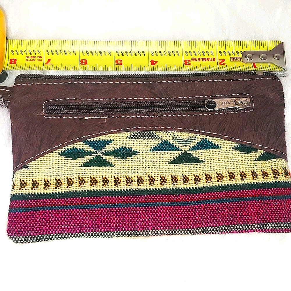 NWOT/Cute Case Native American Flare